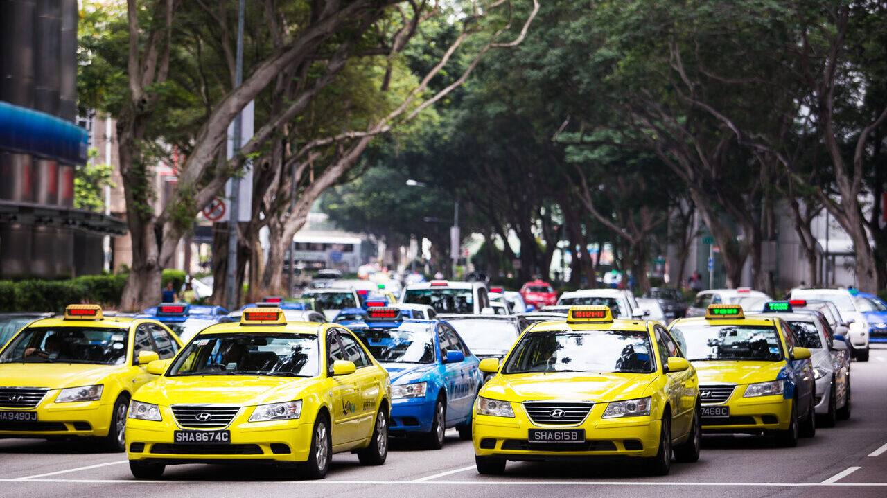 Taxi or carsharing: Which is better? - Singapore's 24/7 Car Sharing Service